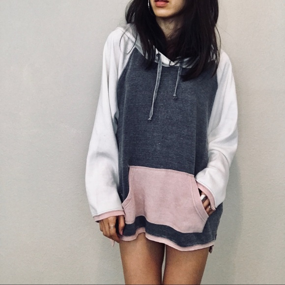 Brand new warm sweater shirt hoodie - Picture 7 of 8